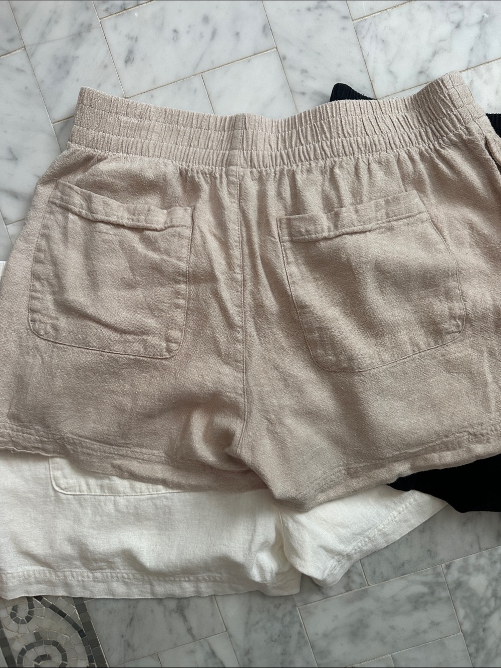Old Navy M Women’s Elastic-Waist Linen Blend Casual Shorts - Black, White, Oat - Picture 11 of 13